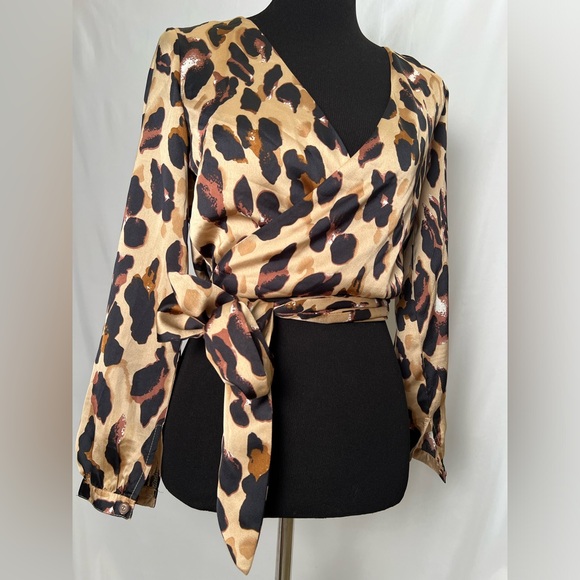 Silk leopard print wrap top - Picture 4 of 7